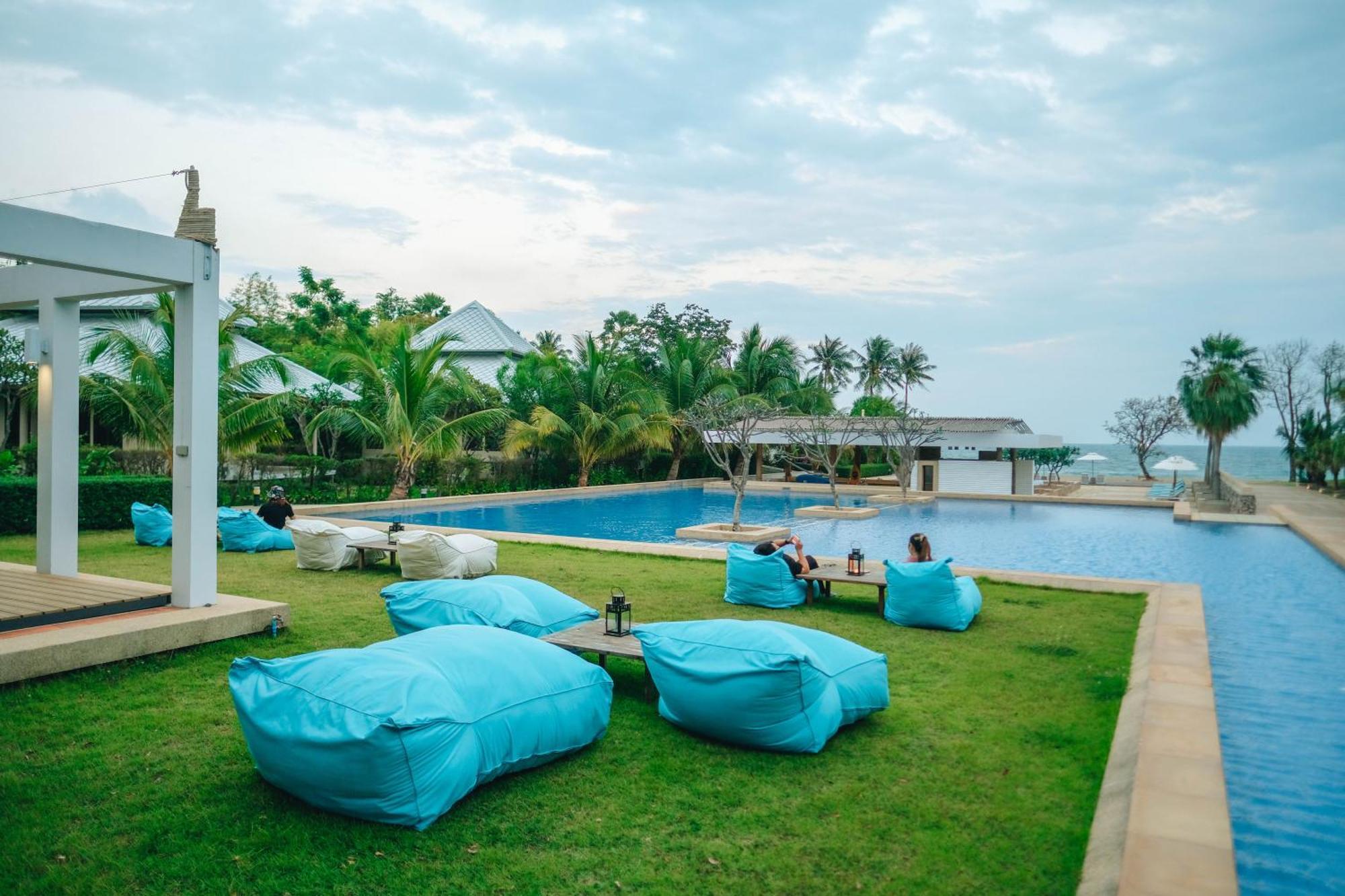 Sirarun Resort Ban Krut  Exterior foto